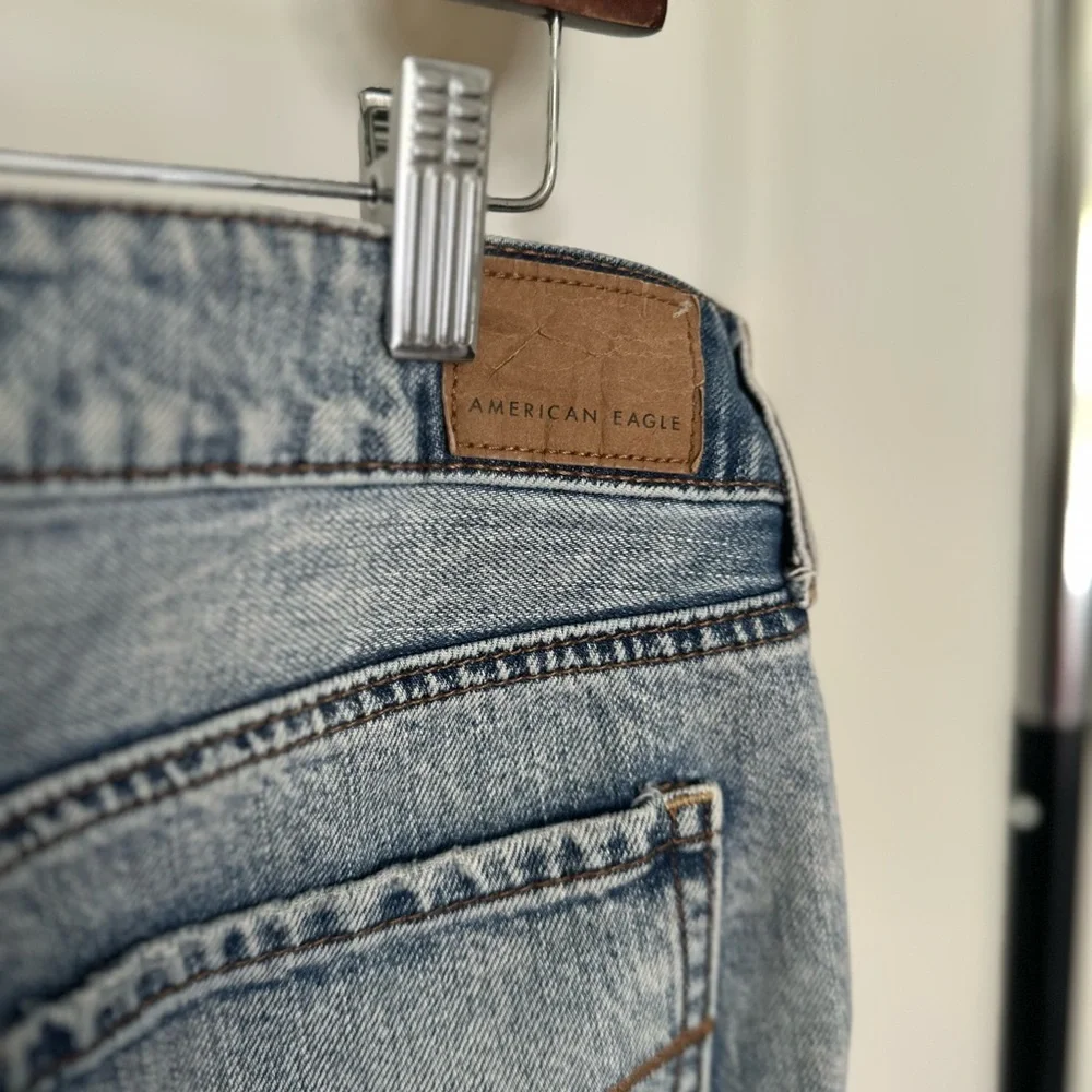 Distressed Blue Jeans - Picture 5 of 5